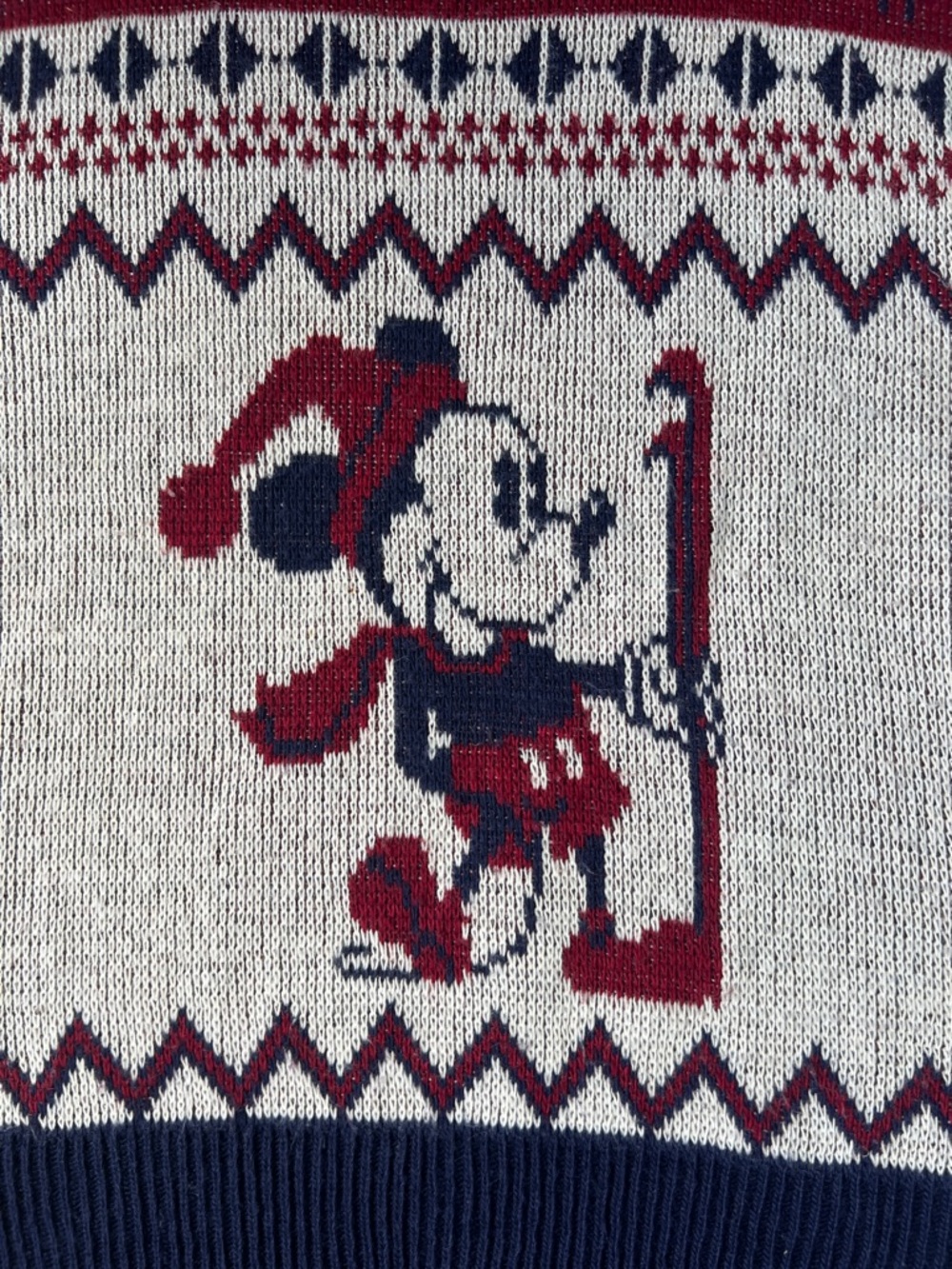 Vintage Mickey Mouse Kensingtonski sweater - rare find in amazing condition